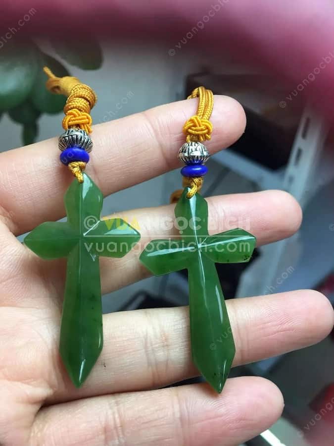 Mặt Dây Thánh Giá Ngọc Bích Nephrite Jade (MD172) 6 Mặt Dây Thánh Giá Ngọc Bích Nephrite Jade (MD172) - Hình ảnh 4