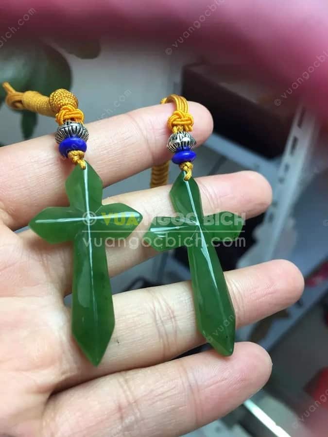 Mặt Dây Thánh Giá Ngọc Bích Nephrite Jade (MD172) 5 Mặt Dây Thánh Giá Ngọc Bích Nephrite Jade (MD172) - Hình ảnh 3
