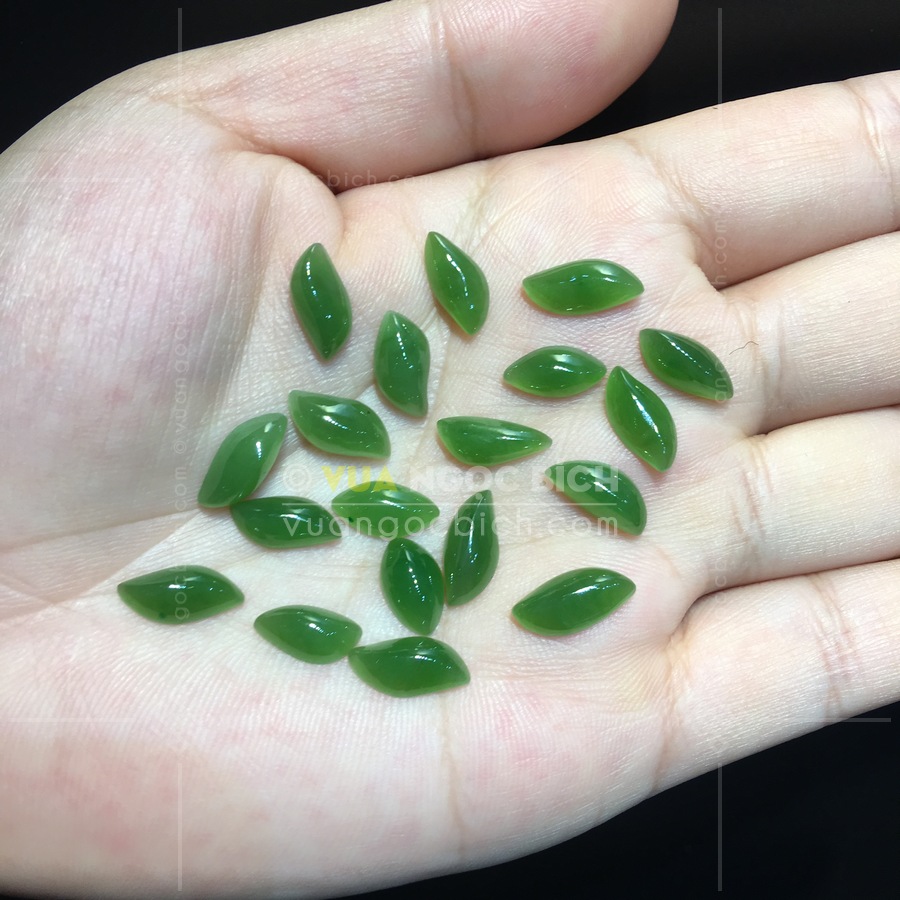 Mặt đá trang sức Ngọc Bích Nephrite Jade (VNB-MDTS006) 3 Mặt đá trang sức Ngọc Bích Nephrite Jade (VNB-MDTS006)