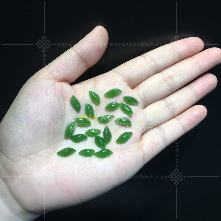 Mặt đá trang sức Ngọc Bích Nephrite Jade (VNB-MDTS006) 6 Mặt đá trang sức Ngọc Bích Nephrite Jade (VNB-MDTS006) - Hình ảnh 4