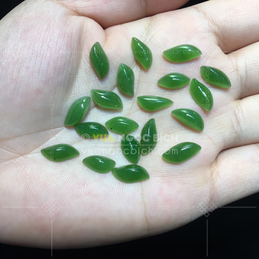Mặt đá trang sức Ngọc Bích Nephrite Jade (VNB-MDTS006) 5 Mặt đá trang sức Ngọc Bích Nephrite Jade (VNB-MDTS006) - Hình ảnh 3