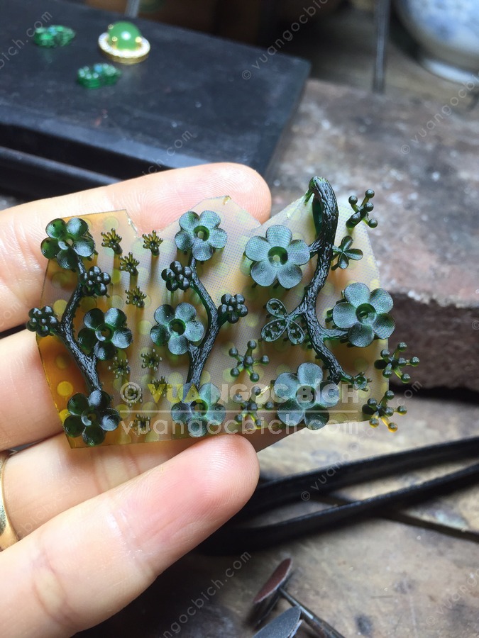 Mặt Dây Hoa 5 Cánh Ngọc Bích Nephrite Jade VIP (VNB-MD326) 7 Mặt Dây Hoa 5 Cánh Ngọc Bích Nephrite Jade VIP (VNB-MD326) - Hình ảnh 5