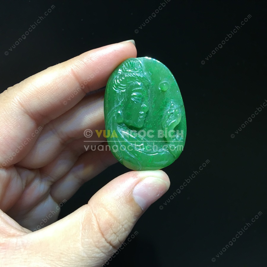 Mặt Dây Phật Bà Quan Âm Ngọc Bích Nephrite Jade VNB-MD213) 3 Mặt Dây Phật Bà Quan Âm Ngọc Bích Nephrite Jade VNB-MD213)