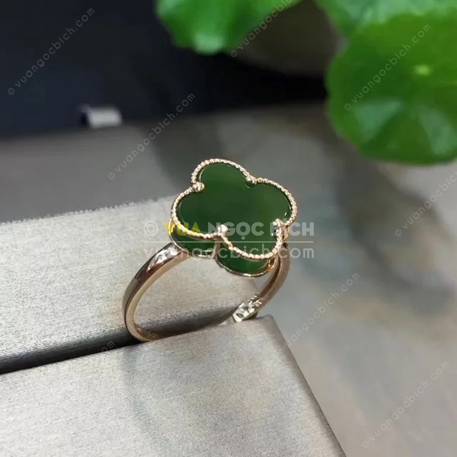 Nhẫn Cỏ Bốn Lá Ngọc Bích Nephrite Jade (VNB-NN118) 7 Nhẫn Cỏ Bốn Lá Ngọc Bích Nephrite Jade (VNB-NN118) - Hình ảnh 5